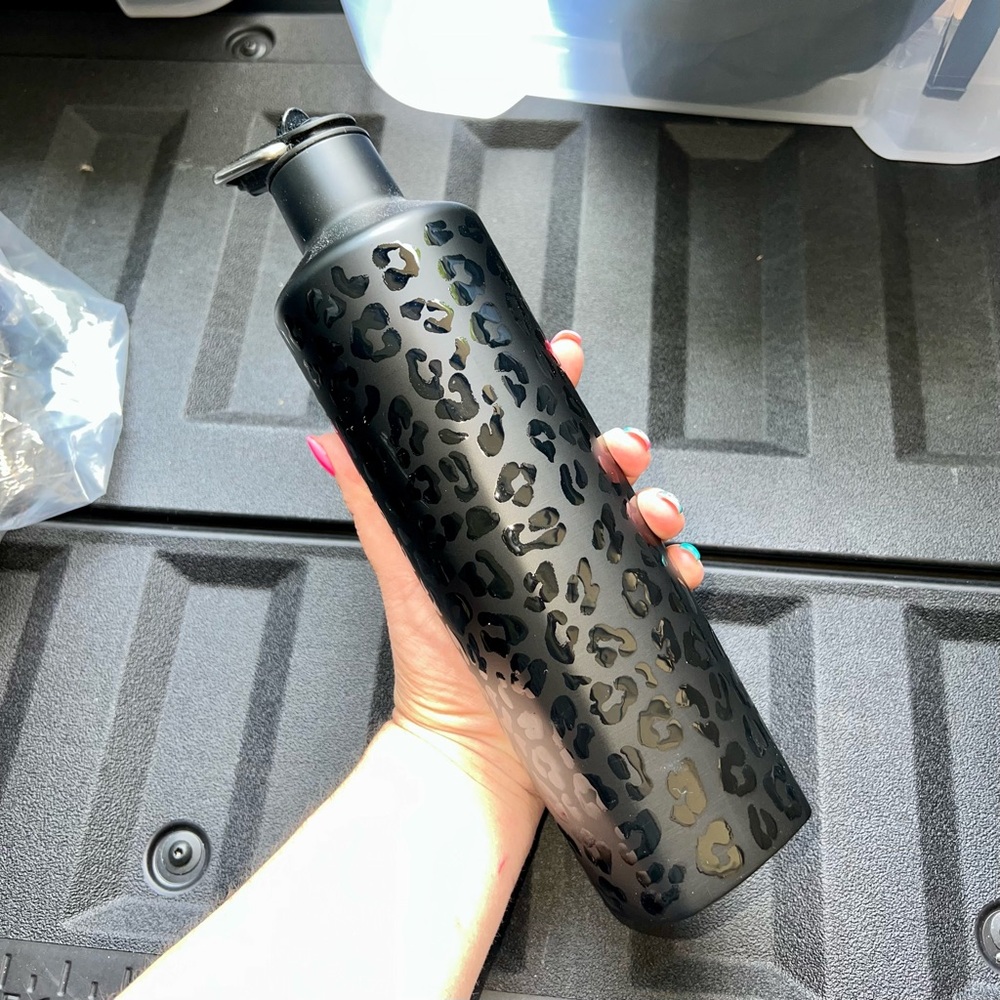 Brümate Onyx Leopard Print Water Bottle NEW WITHOUT TAGS - Picture 6 of 7